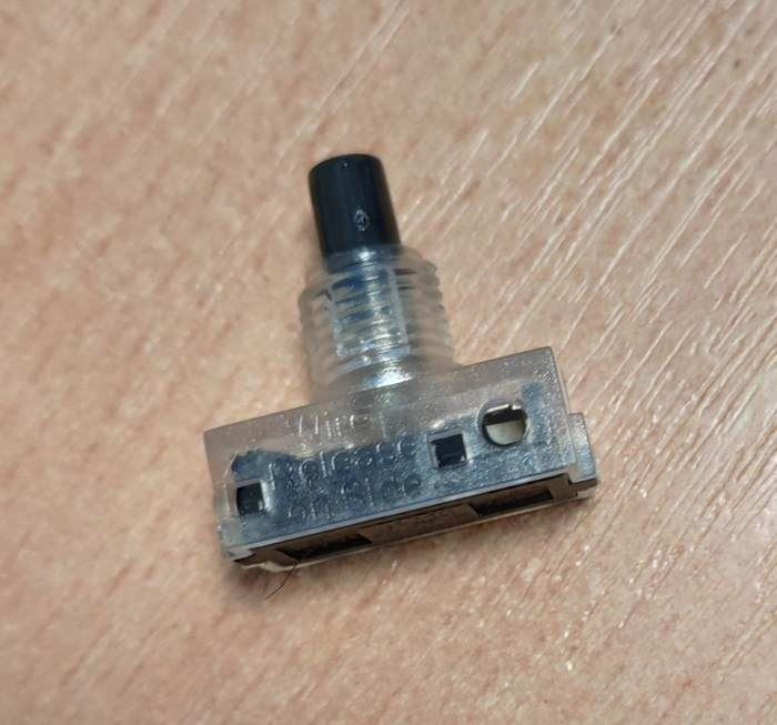 Tlačítko nožní kul.2pin ON-OFF 250V/2A bílé