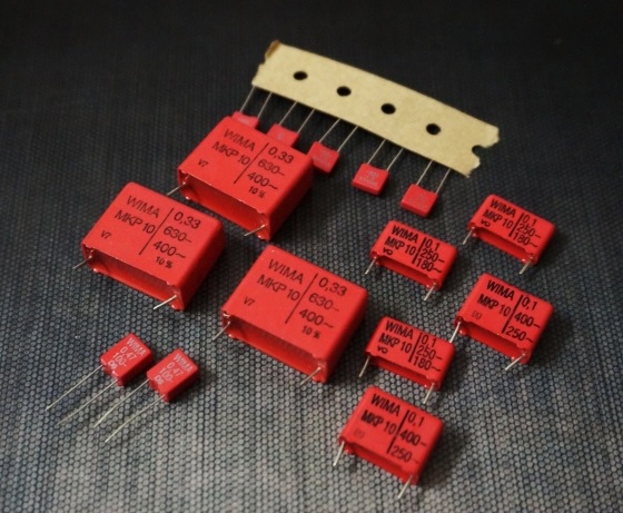 MKP10 47nF/1000VDC radiální, RM22,5 mm