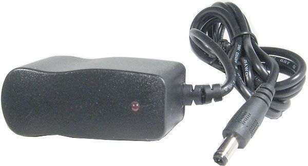 Síťový adaptér pulzní 9V DC / 2A
