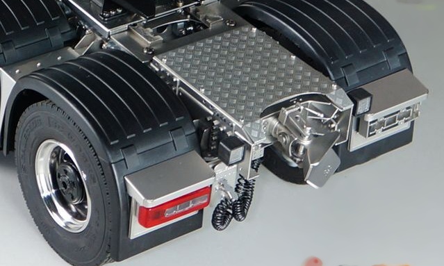 VOLVO FH-16 koncová část rámu + závěs