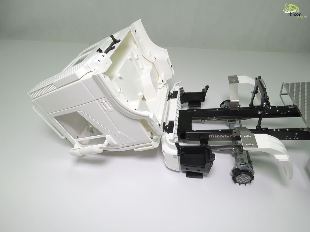 IVECO TRAKKER  kabina