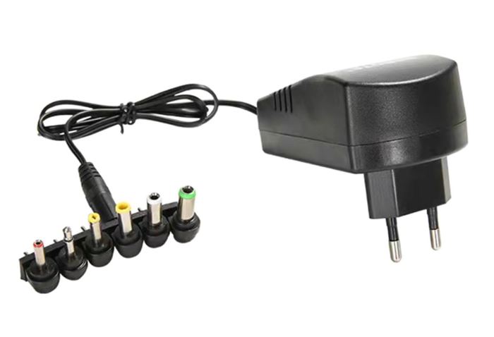 Síťový adaptér pulzní 3-12V DC / 1.00A