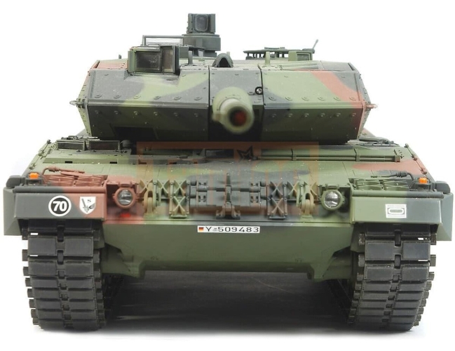 Tamiya Německý tank LEOPARD 2A6 Full Option (56020)