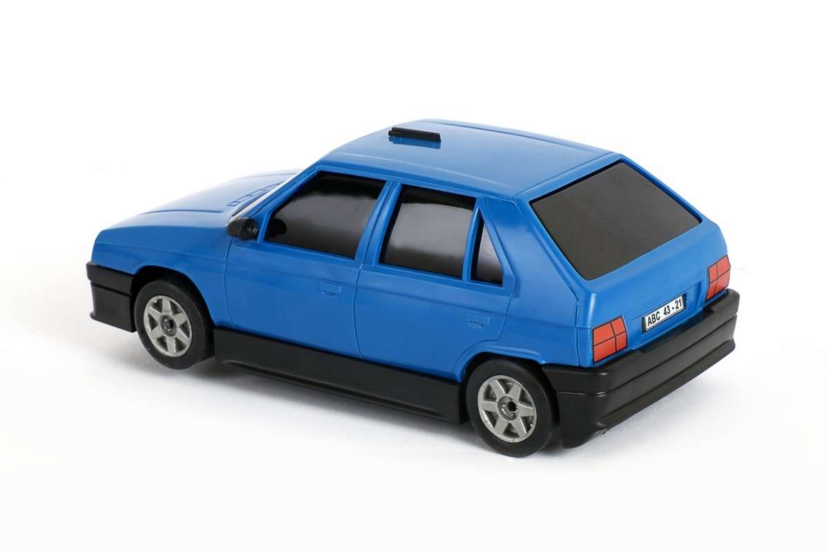 Model FARO SRC, měřítko 1:28, Favorit City,modrý, verze 2020