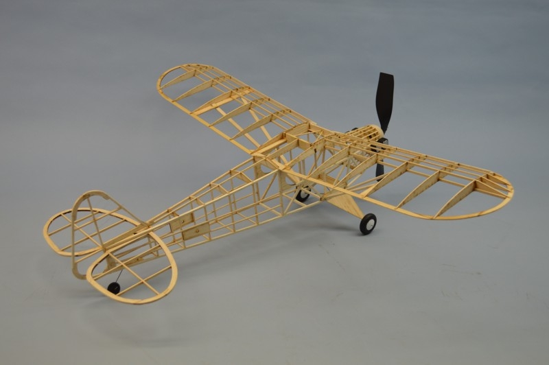 PIPER ClipWing CUB minimaketa letadla s gumovým pohonem rozp.762mm (4SK0338)