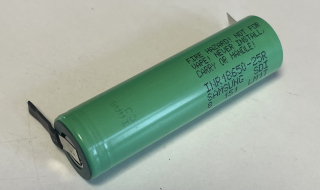Akumulátor 18650 LiIon 3.7 V / 2500 mAh SAMSUNG s pájecími vývody