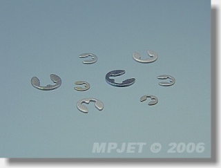 POJISTNÝ TŘMENOVÝ KROUŽEK PR.1,5 MM, MPJ0750