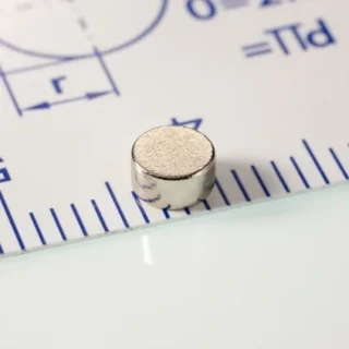 Magnet konstantní průměr 4 x 2 mm neodym